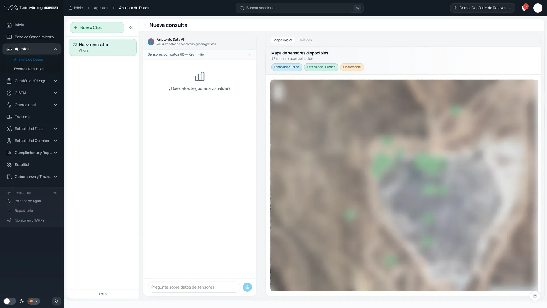 Espacio de trabajo del analista de datos en tres paneles: hilos a la izquierda, conversación al centro, y a la derecha un gráfico generado con sus pestañas, la gestión de hojas de datos y el explorador de archivos, en un ambiente de demostración.